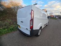 Usado Ford Transit Custom 100 HP (73 kW) 2016 Branco Van