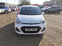 Used Hyundai i10 SE 67 HP (49 kW) 2014 White Hatchback