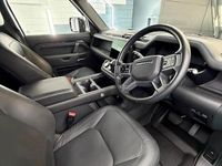 Used Land Rover Defender HSE Dynamic 350 HP (257 kW) 2025 Santorini black SUV