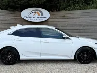 Used Honda Civic SR 120 HP (88 kW) 2019 White Hatchback