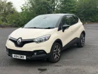 Used Renault Captur Dynamique 90 HP (66 kW) 2014 Cream/black SUV