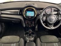 Used Mini Cooper S Sport 189 HP (139 kW) 2019 White Hatchback