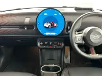 Usado Mini Cooper Hatch 113 kW (154 CV) 2025 Blanco Utilitario