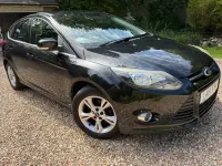 Used Ford Focus Zetec 125 HP (91 kW) 2011 Black Hatchback