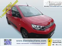 Used Citroën Berlingo Start 75 HP (55 kW) 2020 Red MPV