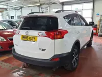 Used Toyota RAV4 150 HP (110 kW) 2015 White SUV