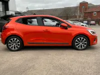 Used Renault Clio Iconic 140 HP (102 kW) 2022 Hatchback
