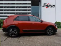 Used Kia Niro 2023 Orange SUV