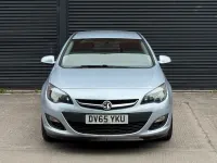 Used Vauxhall Astra Design Edition 98 HP (72 kW) 2015 Silver Hatchback