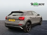 Usado Audi Q2 Advanced Plus 150 CV (110 kW) 2018 Gris SUV
