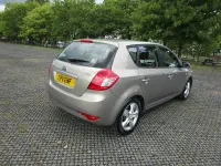 Used Kia Ceed 126 HP (92 kW) 2011 Silver Hatchback