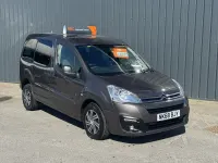 Used Citroën Berlingo Feel 100 HP (73 kW) 2018 Grey MPV