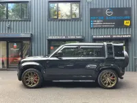 Used Land Rover Defender HSE Dynamic 300 HP (220 kW) 2023 Black SUV