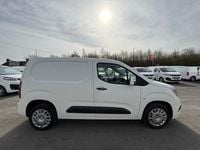Used Vauxhall Combo Sportive 100 HP (73 kW) 2021 White MPV