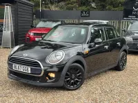Usado Mini Cooper Hatch 2017 Preto Citadino
