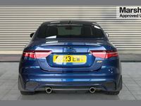 Usado Jaguar XE 300 HP (220 kW) 2023 Azul Sedan