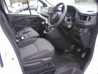 Used Nissan Primastar Acenta 110 HP (80 kW) 2023 White MPV