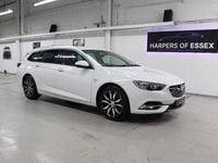 Used Vauxhall Insignia SRi 170 HP (125 kW) 2017 White Estate