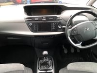 Used Citroën C4 SpaceTourer PureTech 131 HP (96 kW) 2020 Red MPV