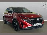 Used Nissan Qashqai N-Connecta 190 HP (139 kW) 2016 Red SUV