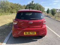 Used Hyundai i10 GO! 67 HP (49 kW) 2017 Red Hatchback