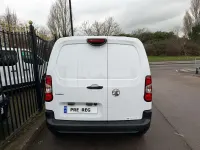 New Vauxhall Combo 100 HP (73 kW) 2025 Unknown Van
