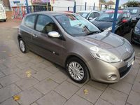 Used Renault Clio II 2010 Beige Hatchback