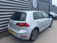 Używany VW Golf VII Match 115 KM (84 kW) 2019 Srebrny Hatchback