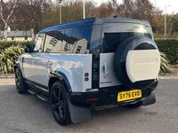 Used Land Rover Defender HSE Dynamic 344 HP (253 kW) 2025 Grey SUV