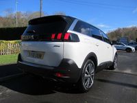 Used Peugeot 5008 Premium 130 HP (95 kW) 2018 White SUV