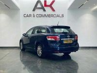 Used Toyota Avensis 2009 Blue Estate