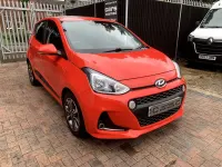 Used Hyundai i10 Premium SE 87 HP (63 kW) 2019 Red Hatchback