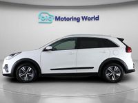 Used Kia Niro 139 HP (102 kW) 2022 White SUV
