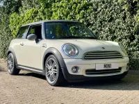 Usado Mini ONE Hatch 95 CV (69 kW) 2008 Blanco Utilitario