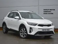 Usado Kia Stonic 99 CV (72 kW) 2022 Blanco SUV