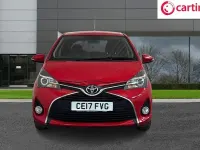 Used Toyota Yaris 99 HP (72 kW) 2016 Red Hatchback