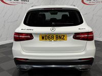 Used Mercedes GLC220 2018 White Estate