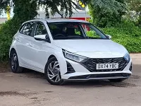 Used Hyundai i20 Advanced 100 HP (73 kW) 2024 White Hatchback