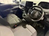 Used Peugeot Partner Premium 131 HP (96 kW) 2022 White MPV