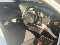 Used Kia Ceed 2009 White Hatchback