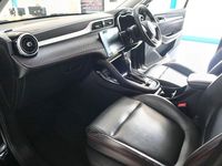 Usado MG ZS Exclusive 111 HP (81 kW) 2022 Preto SUV