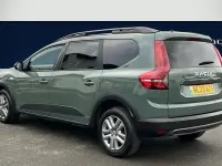 Używany Dacia Jogger Expression 110 KM (80 kW) 2023 Zielony Minivan