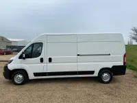 Begagnad Peugeot Boxer 130 HK (95 kW) 2018 Vit Van