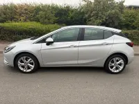 Used Vauxhall Astra SRi 136 HP (100 kW) 2017 Silver Hatchback
