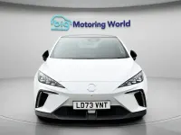 Begagnad MG MG4 EV Trophy 150 kW (204 HK) 2025 Halvkombi