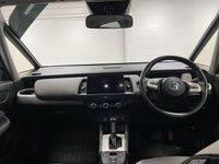 Begagnad Honda Jazz Hybrid 2022 Blå Halvkombi