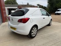 Used Vauxhall Corsa 95 HP (69 kW) 2018 White Van
