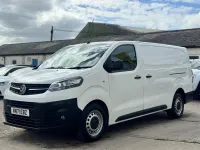 Used Vauxhall Vivaro S 100 HP (73 kW) 2021 White MPV