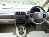 Usado Audi A2 75 HP (55 kW) 2001 Citadino
