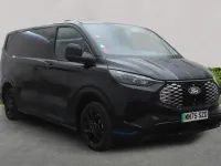 Begagnad Ford E-Transit Sport 160 kW (218 HK) 2025 Svart Van